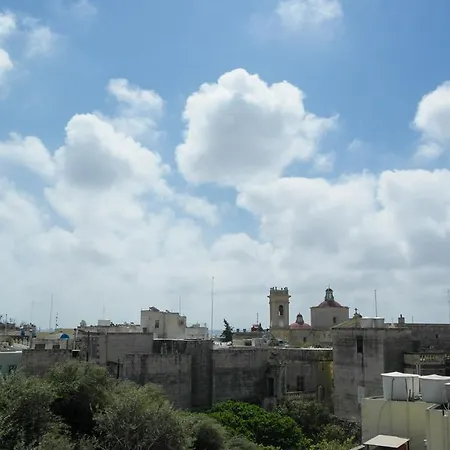 Pensjonat Attard Guest House Attard