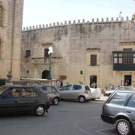 Pensjonat Attard Guest House Attard