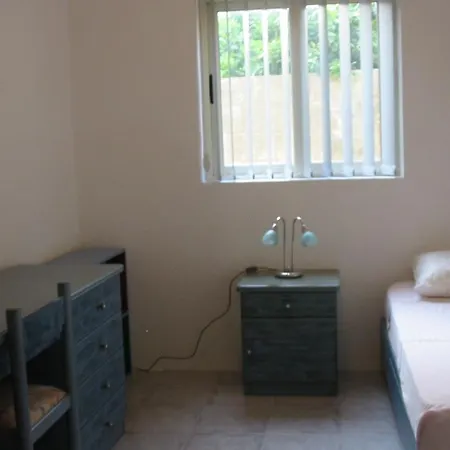 Attard Guest House بيت ضيافة *